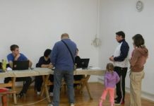 Óbecsén is gyűjtötték az aláírásokat